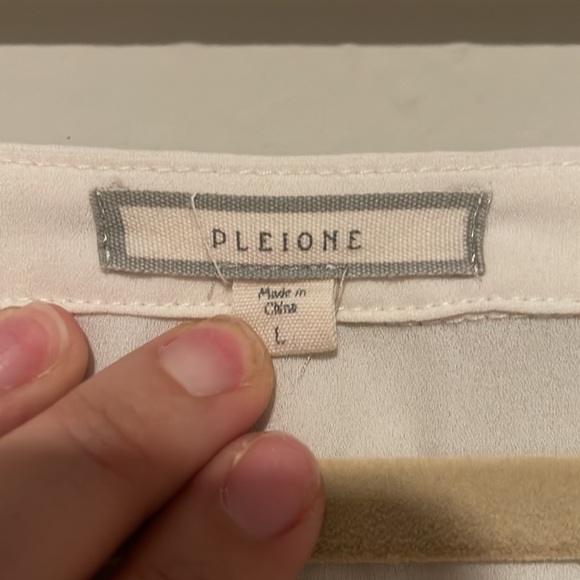 Pleione White Blouse - Picture 2 of 5